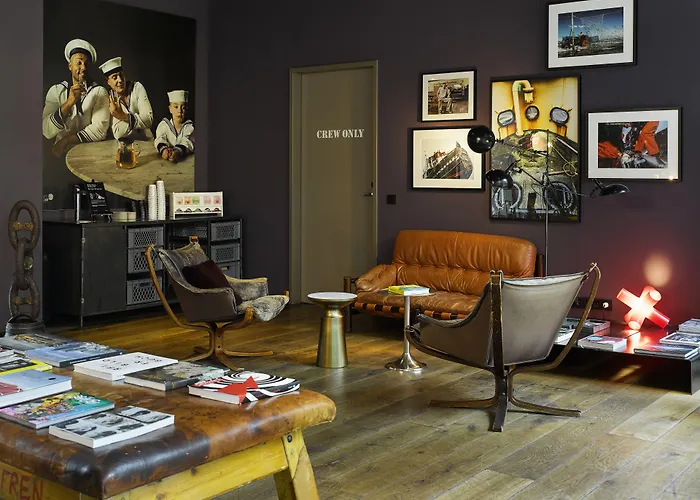 Hotel 25hours Hafencity 4*