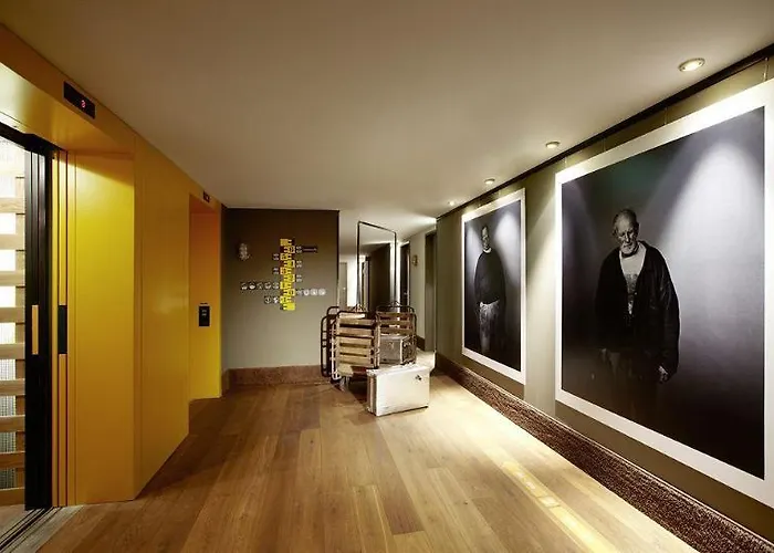 Hotel 25hours Hafencity 4*