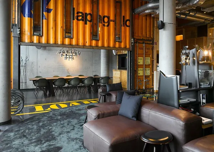 Hotel 25hours Hafencity 4*